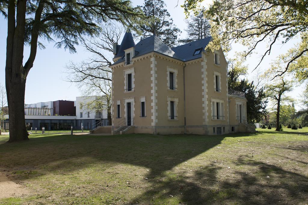 Domitys Le Chateau Des Plans Parthenay Exteriér fotografie